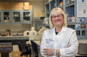 Dr. Chiaramello in her lab